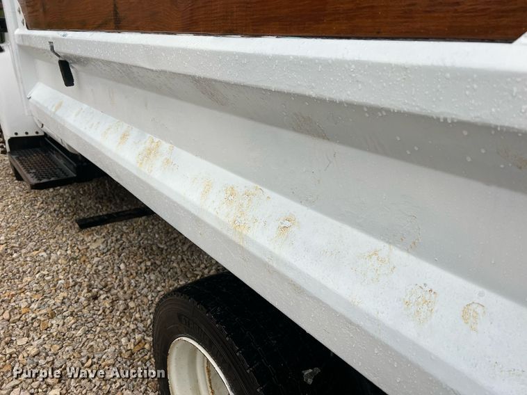 image for item NA9075 2005 Chevrolet C5500  dump truck