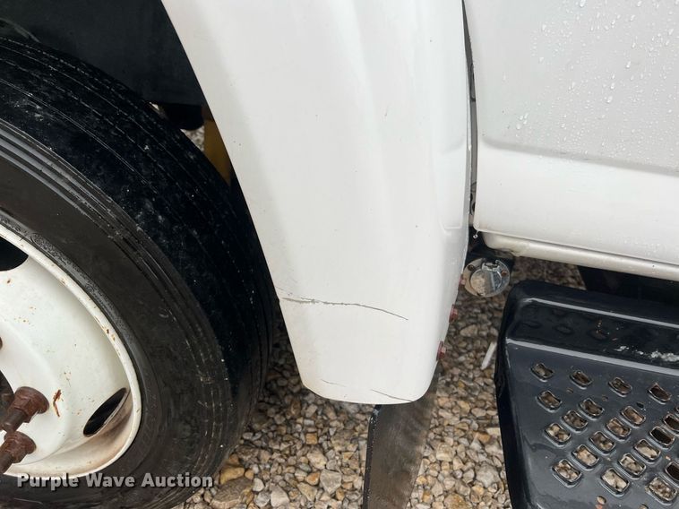 image for item NA9075 2005 Chevrolet C5500  dump truck