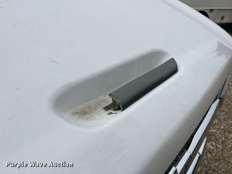 image for item NA9075 2005 Chevrolet C5500  dump truck