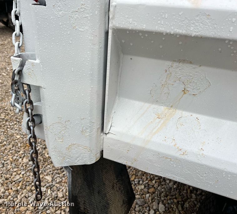 image for item NA9075 2005 Chevrolet C5500  dump truck