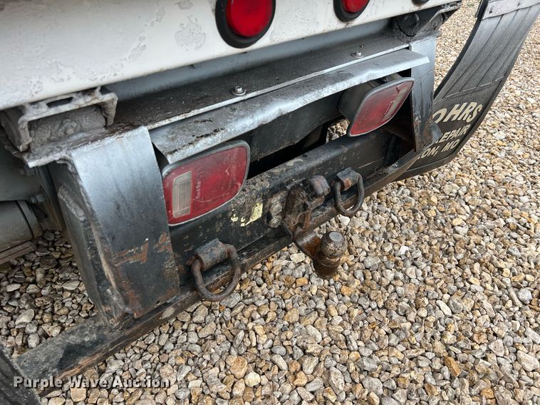 image for item NA9075 2005 Chevrolet C5500  dump truck