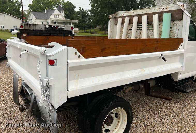 image for item NA9075 2005 Chevrolet C5500  dump truck