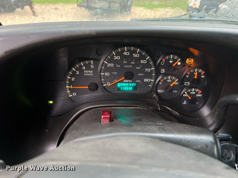 image for item NA9075 2005 Chevrolet C5500  dump truck