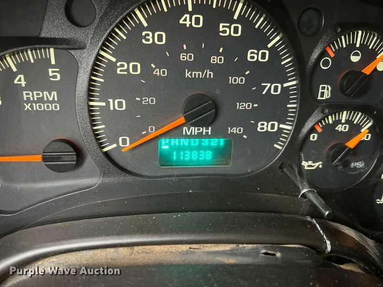 image for item NA9075 2005 Chevrolet C5500  dump truck