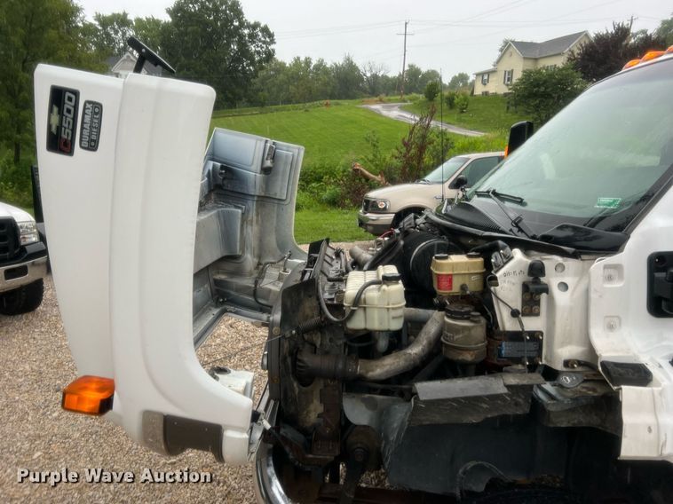 image for item NA9075 2005 Chevrolet C5500  dump truck