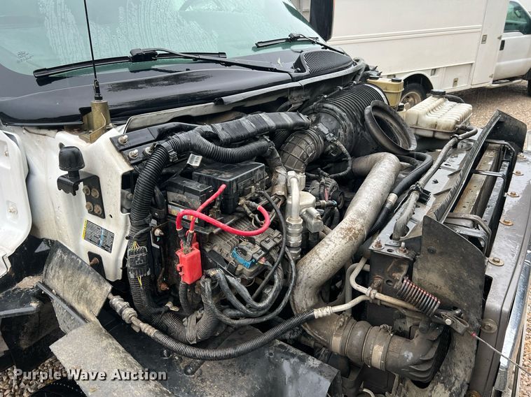 image for item NA9075 2005 Chevrolet C5500  dump truck