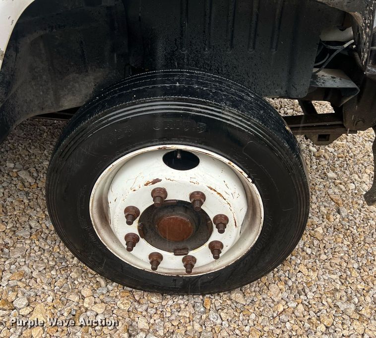 image for item NA9075 2005 Chevrolet C5500  dump truck