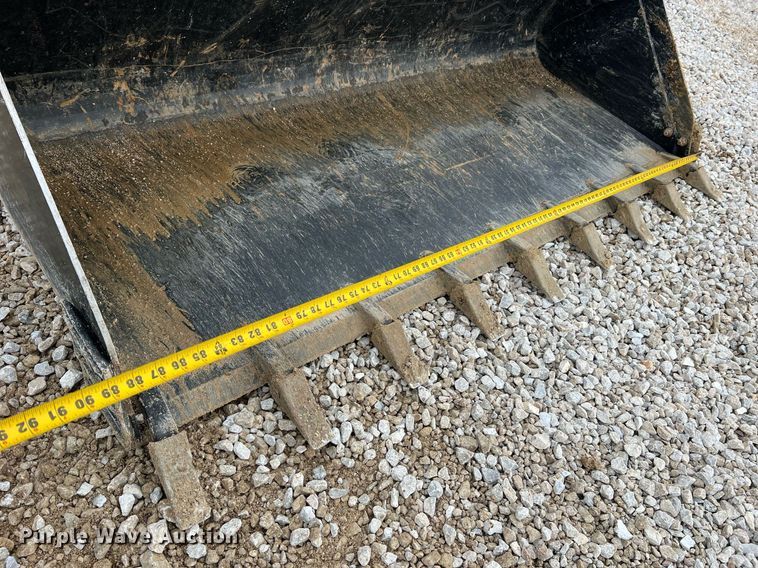 image for item NI9001 2020 Takeuchi TL12R2 tracked skid steer loader