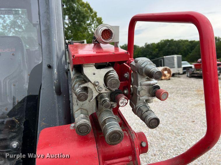 image for item NI9001 2020 Takeuchi TL12R2 tracked skid steer loader