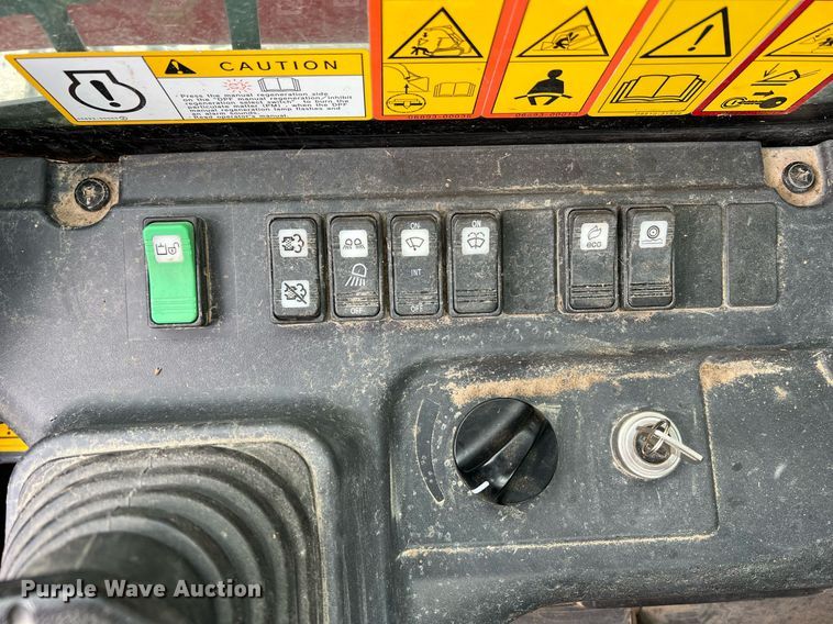 image for item NI9001 2020 Takeuchi TL12R2 tracked skid steer loader