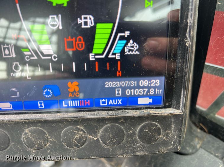 image for item NI9001 2020 Takeuchi TL12R2 tracked skid steer loader