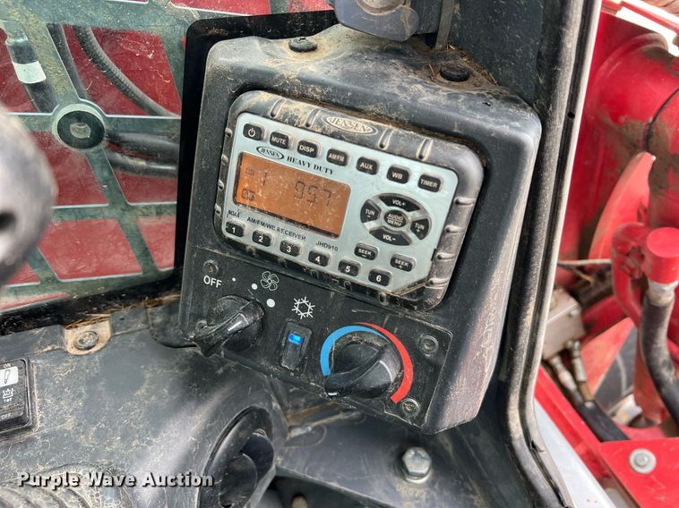 image for item NI9001 2020 Takeuchi TL12R2 tracked skid steer loader