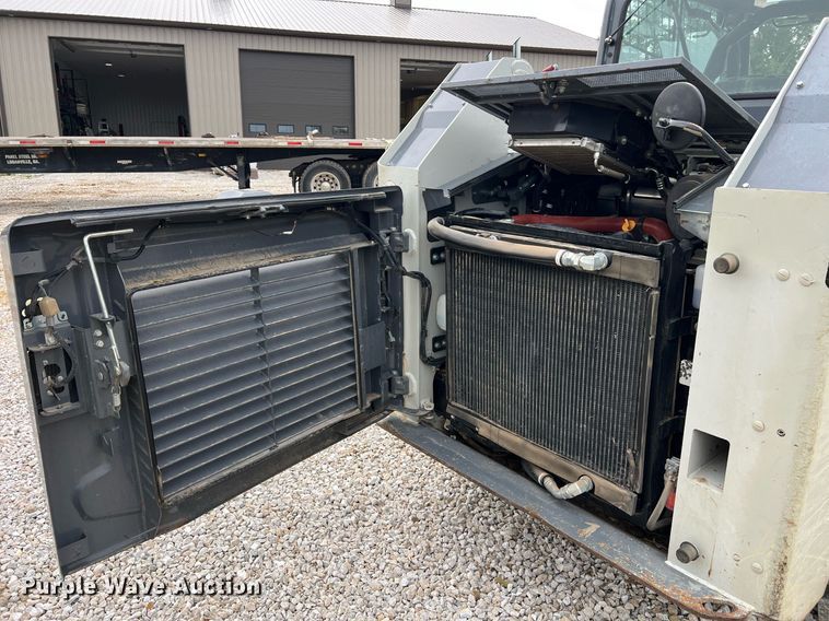 image for item NI9001 2020 Takeuchi TL12R2 tracked skid steer loader