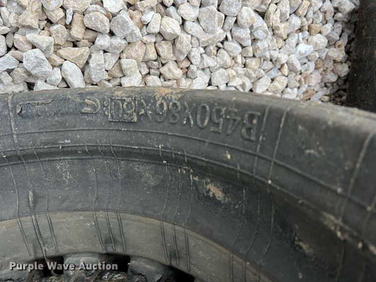 image for item NI9001 2020 Takeuchi TL12R2 tracked skid steer loader