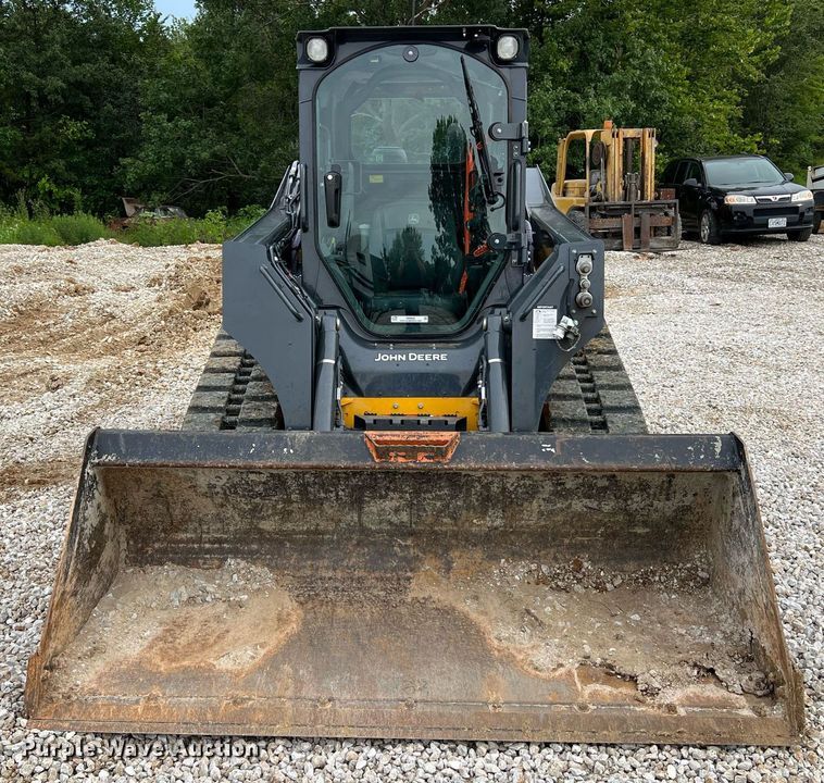 image for item NI9002 2022 John Deere 325G tracked skid steer loader