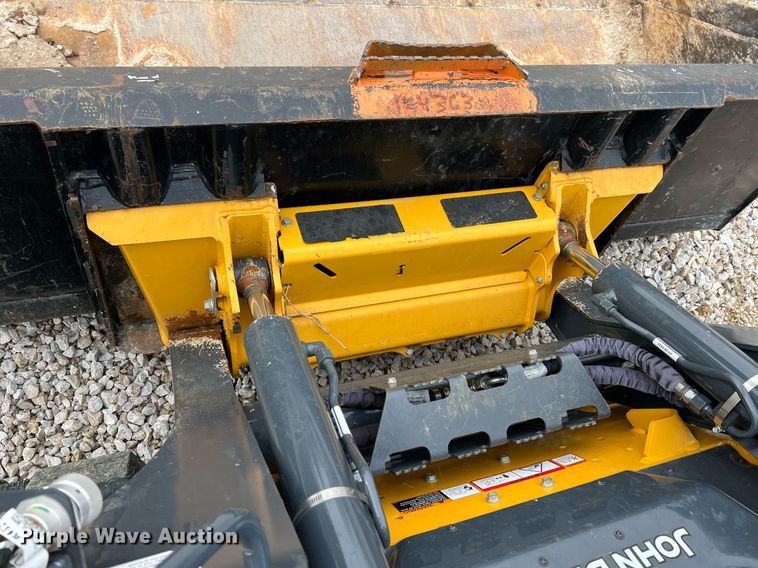 image for item NI9002 2022 John Deere 325G tracked skid steer loader