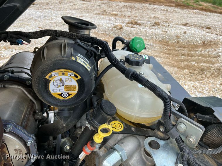 image for item NI9002 2022 John Deere 325G tracked skid steer loader