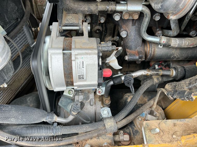 image for item NI9002 2022 John Deere 325G tracked skid steer loader