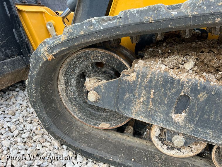 image for item NI9002 2022 John Deere 325G tracked skid steer loader