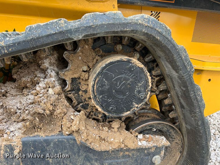 image for item NI9002 2022 John Deere 325G tracked skid steer loader