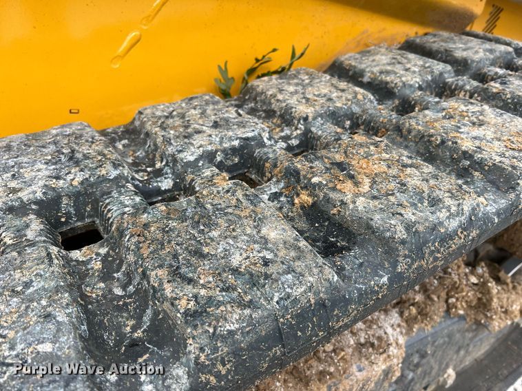 image for item NI9002 2022 John Deere 325G tracked skid steer loader