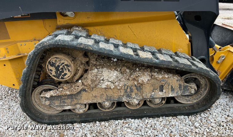 image for item NI9002 2022 John Deere 325G tracked skid steer loader