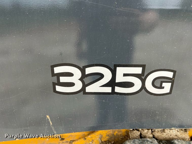 image for item NI9002 2022 John Deere 325G tracked skid steer loader