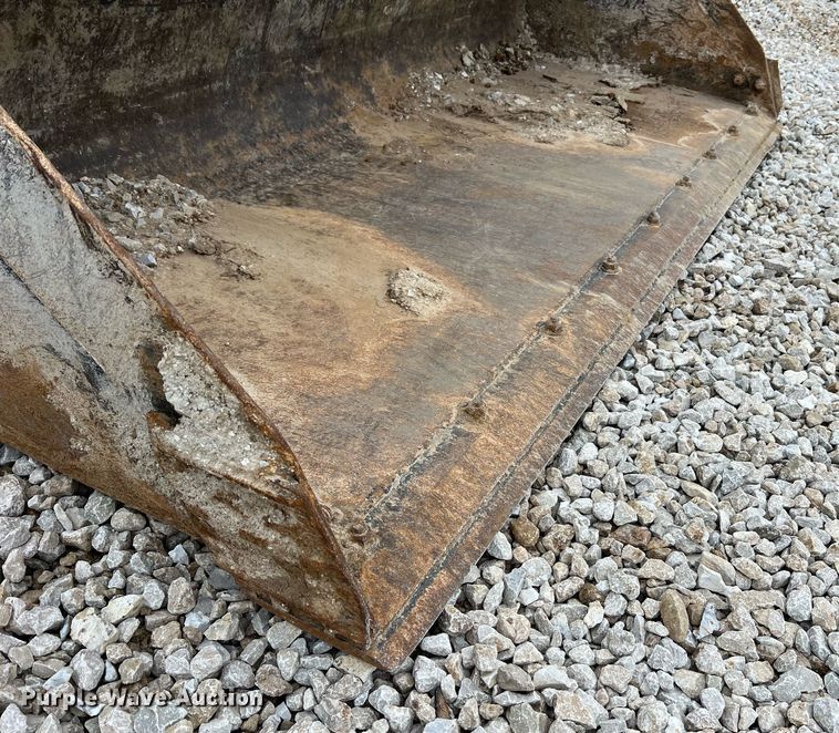 image for item NI9005 2019 Kubota SVL95-2S tracked skid steer loader