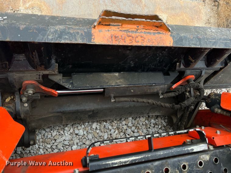image for item NI9005 2019 Kubota SVL95-2S tracked skid steer loader
