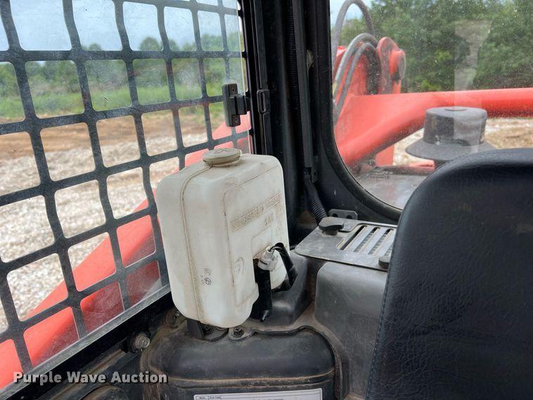 image for item NI9005 2019 Kubota SVL95-2S tracked skid steer loader