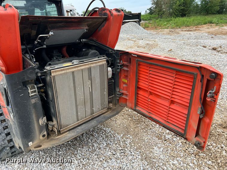 image for item NI9005 2019 Kubota SVL95-2S tracked skid steer loader