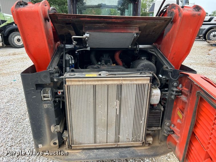 image for item NI9005 2019 Kubota SVL95-2S tracked skid steer loader