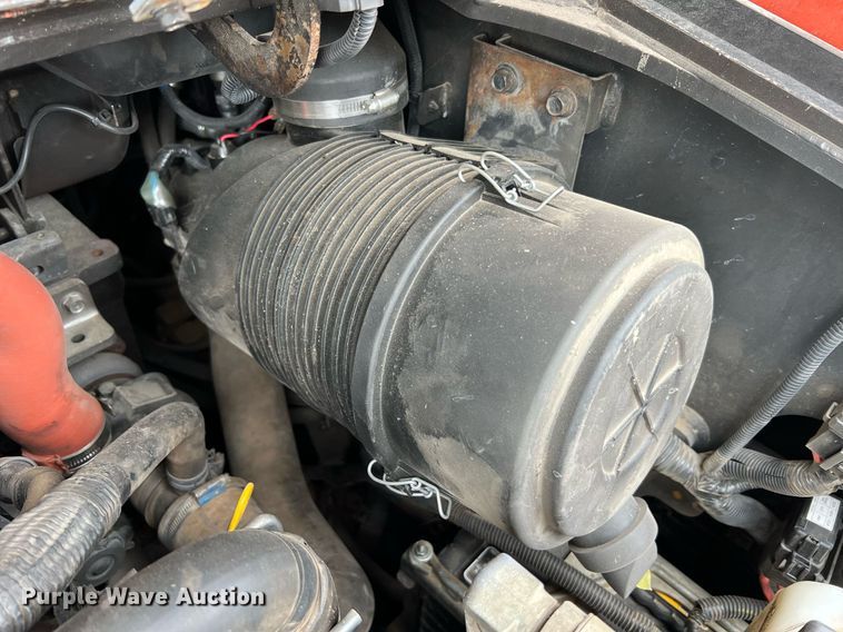 image for item NI9005 2019 Kubota SVL95-2S tracked skid steer loader