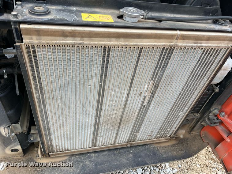 image for item NI9005 2019 Kubota SVL95-2S tracked skid steer loader