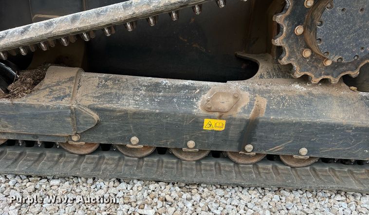 image for item NI9005 2019 Kubota SVL95-2S tracked skid steer loader