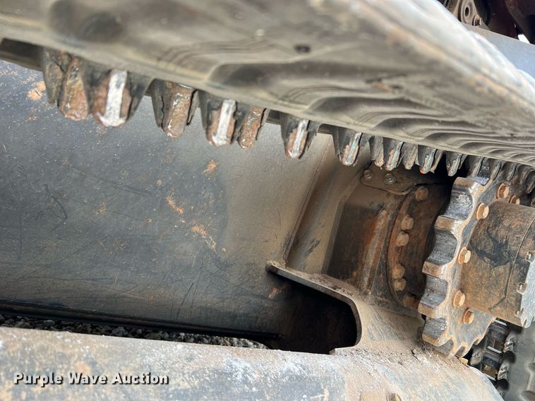 image for item NI9005 2019 Kubota SVL95-2S tracked skid steer loader