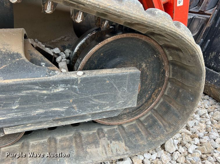 image for item NI9005 2019 Kubota SVL95-2S tracked skid steer loader