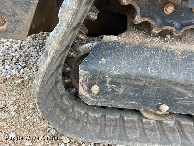 image for item NI9005 2019 Kubota SVL95-2S tracked skid steer loader