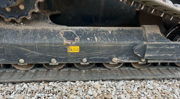 image for item NI9005 2019 Kubota SVL95-2S tracked skid steer loader