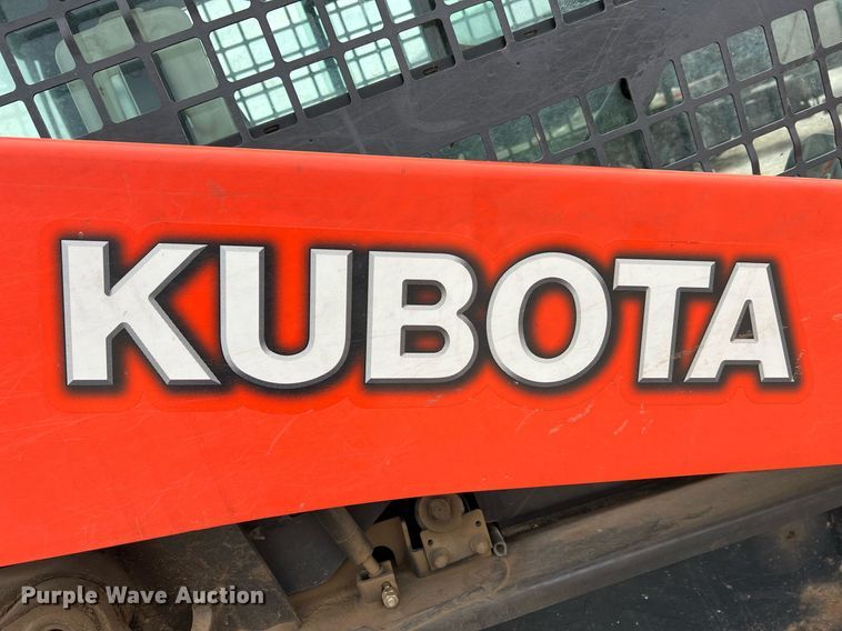 image for item NI9005 2019 Kubota SVL95-2S tracked skid steer loader