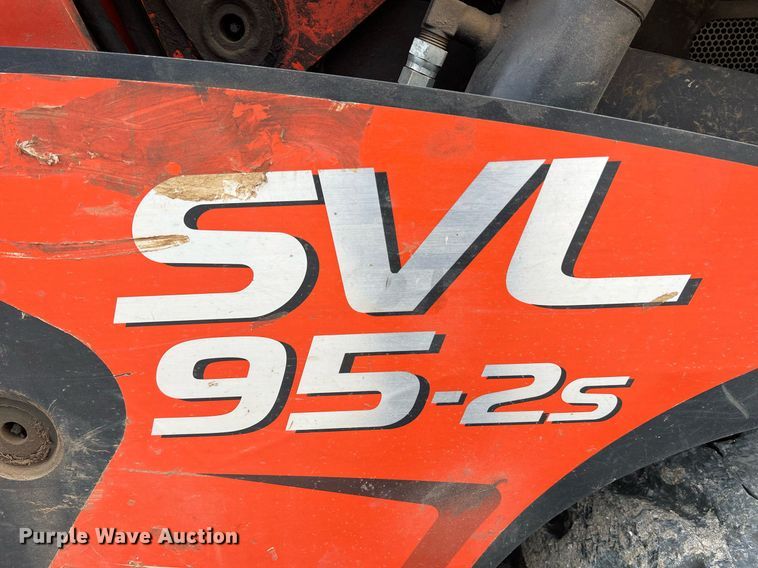 image for item NI9005 2019 Kubota SVL95-2S tracked skid steer loader