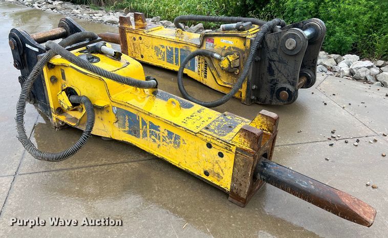 image for item NI9007 2020 Epiroc HB 2000  breaker