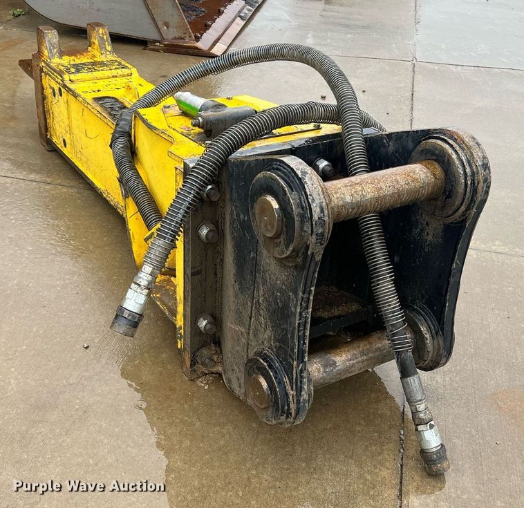 image for item NI9007 2020 Epiroc HB 2000  breaker