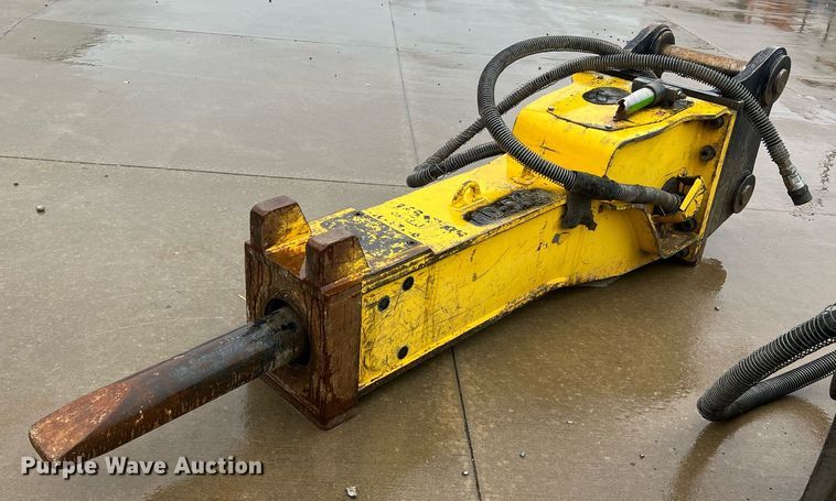 image for item NI9007 2020 Epiroc HB 2000  breaker