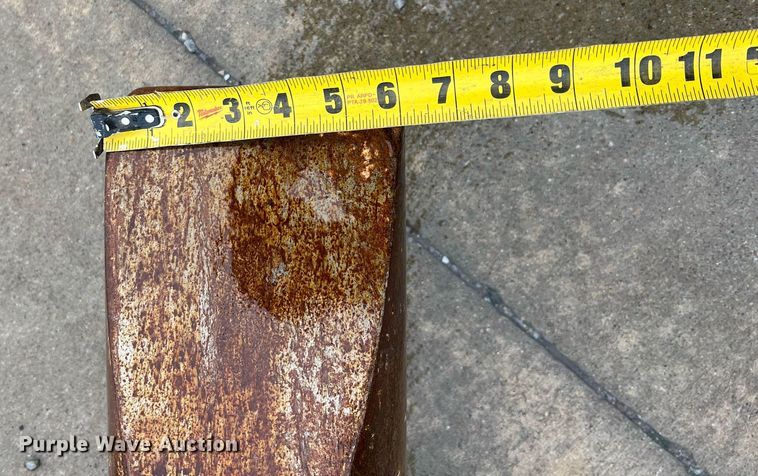 image for item NI9008 2021 Epiroc HB 2500  breaker