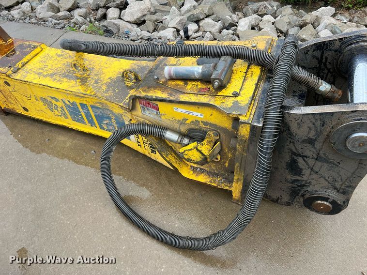 image for item NI9008 2021 Epiroc HB 2500  breaker