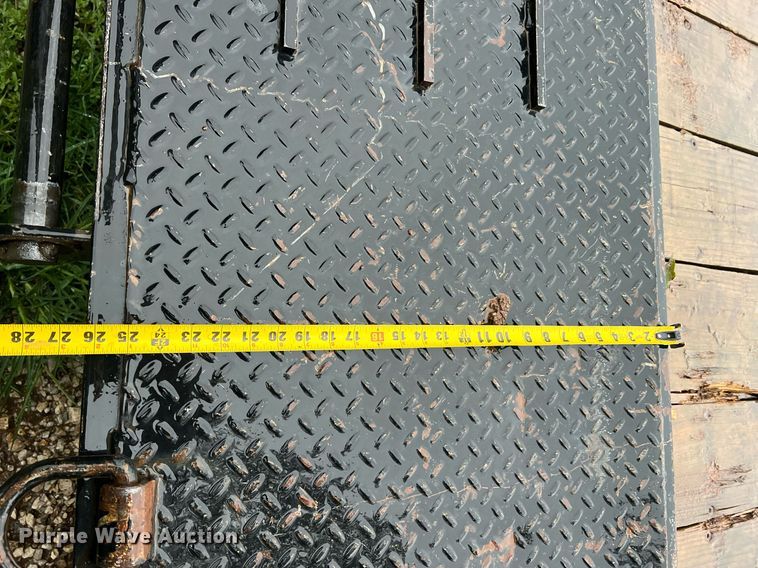 image for item NI9014 2017 Trailerman Trailers CST7162S14  equipment trailer