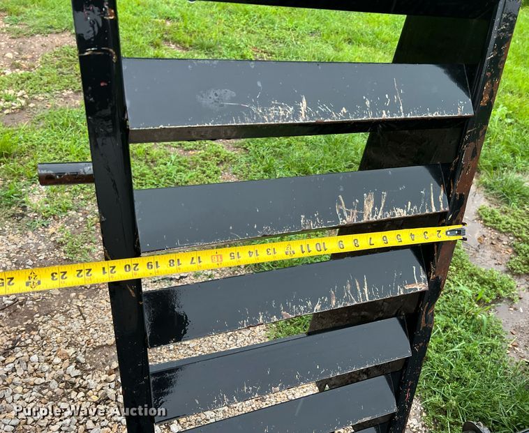 image for item NI9014 2017 Trailerman Trailers CST7162S14  equipment trailer