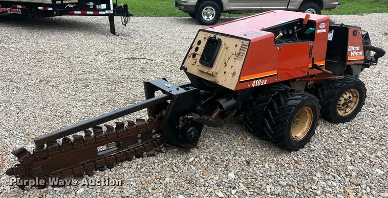 image for item NI9015 1995 Ditch Witch 410SX  trencher