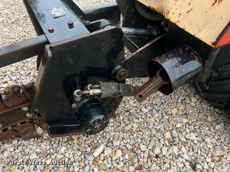 image for item NI9015 1995 Ditch Witch 410SX  trencher